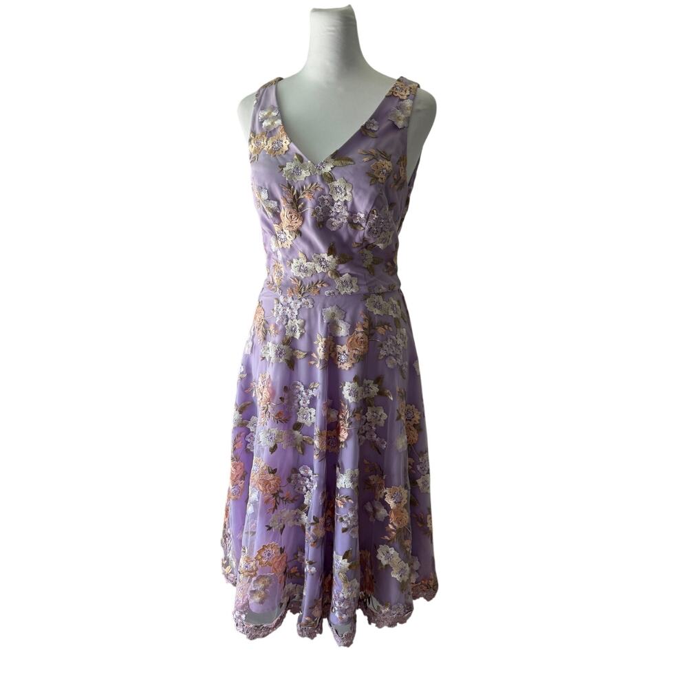 Review Lilac Lace Embroidered Fit & Flare Sleeveless Knee Length Cocktail Dress